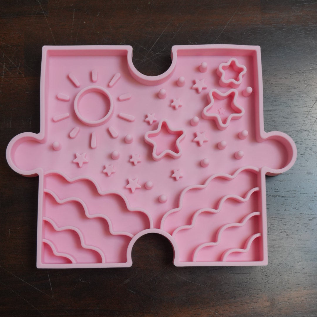 Sky High Puzzle Piece Lick Mat + Feeder