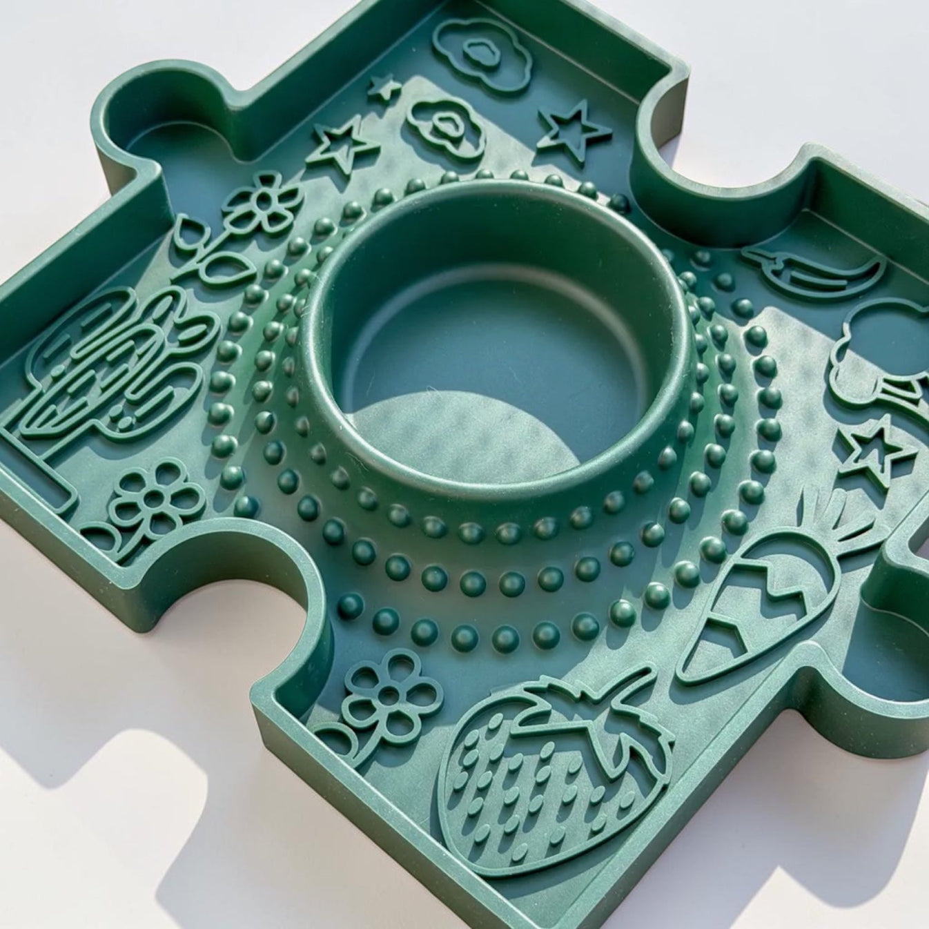 Harvest 2-in-1 Puzzle Piece Bowl + Lick Mat