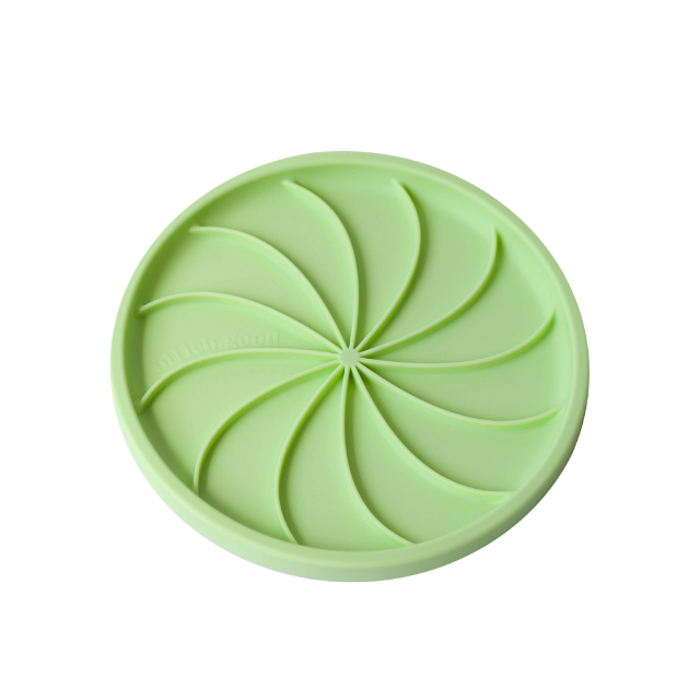 Wheelies Lick Mat & Lid