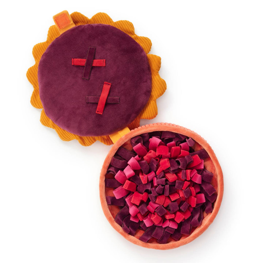 Berry Pie Interactive Snuffle Toy