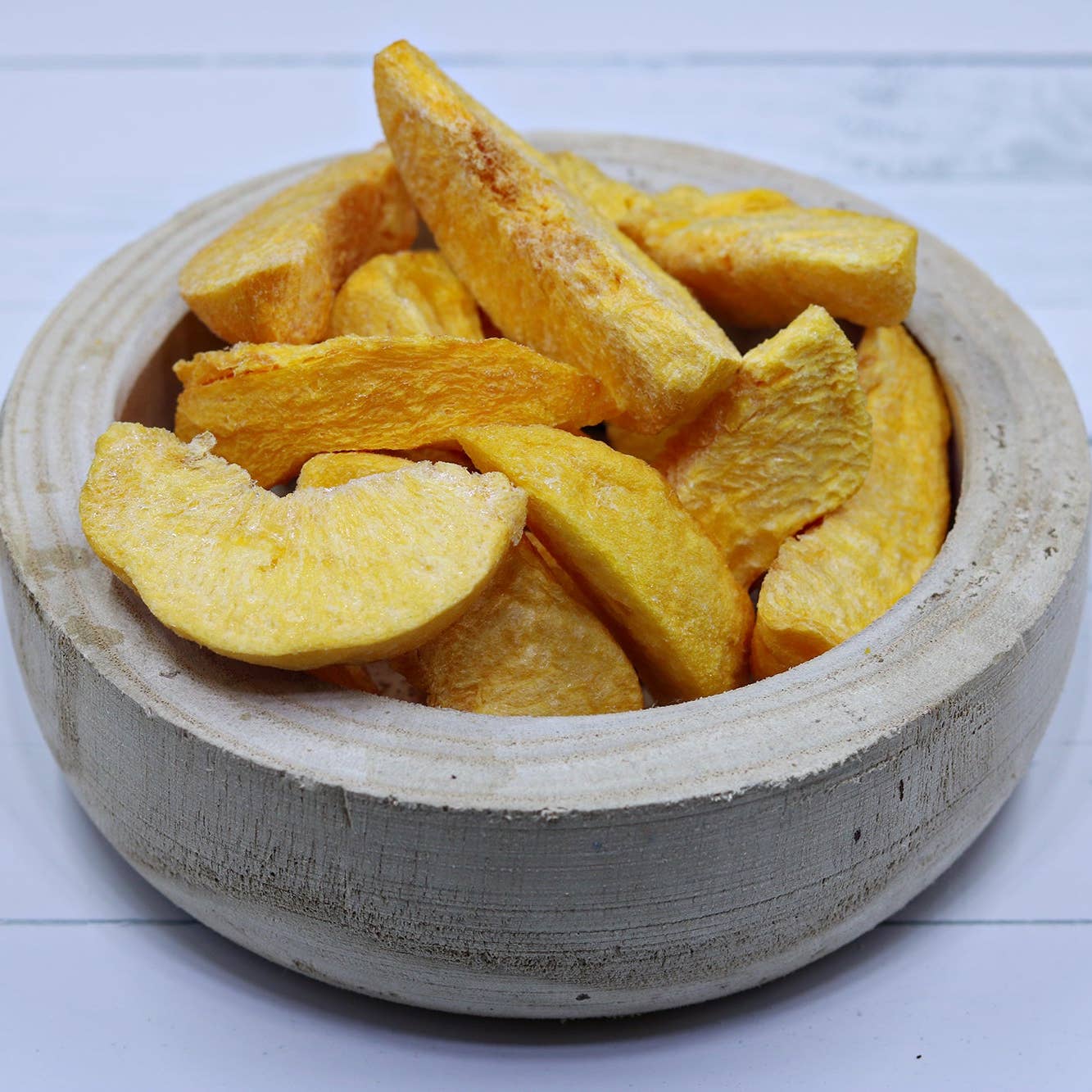 Freeze Dried Peach Slices Treats